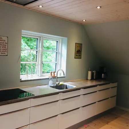 Alojamento de Acomodação e Pequeno-almoço Billund - Assengaard 3*