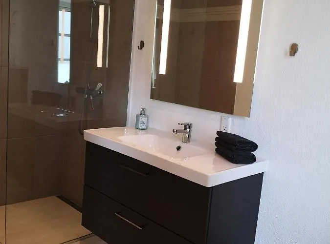 Billund - Assengaard Bed & Breakfast Give